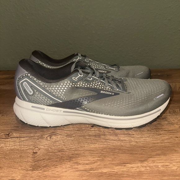 Brooks Mens Ghost 15 Gray‎ Mens Size 11 D Running Shoes Sneakers - Picture 2 of 11